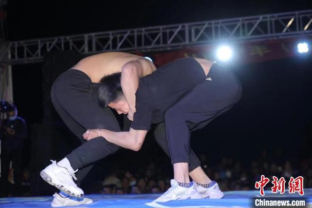 摔跤的跤的成语有哪些？跤的词语有什么！
