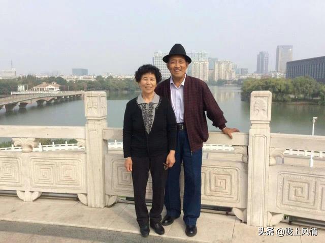 周姓男孩取名字寓意好的字（周姓男孩取名属马）