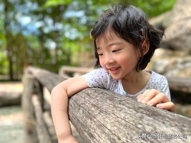 取名字女孩大全简单大气虎年（取名字女孩大全简单大气86年8月26日）
