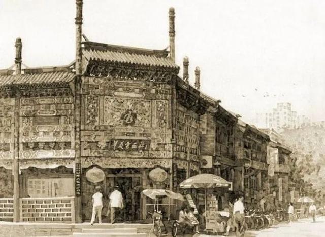 王子怡一共多少笔画（张心怡一共多少笔画）