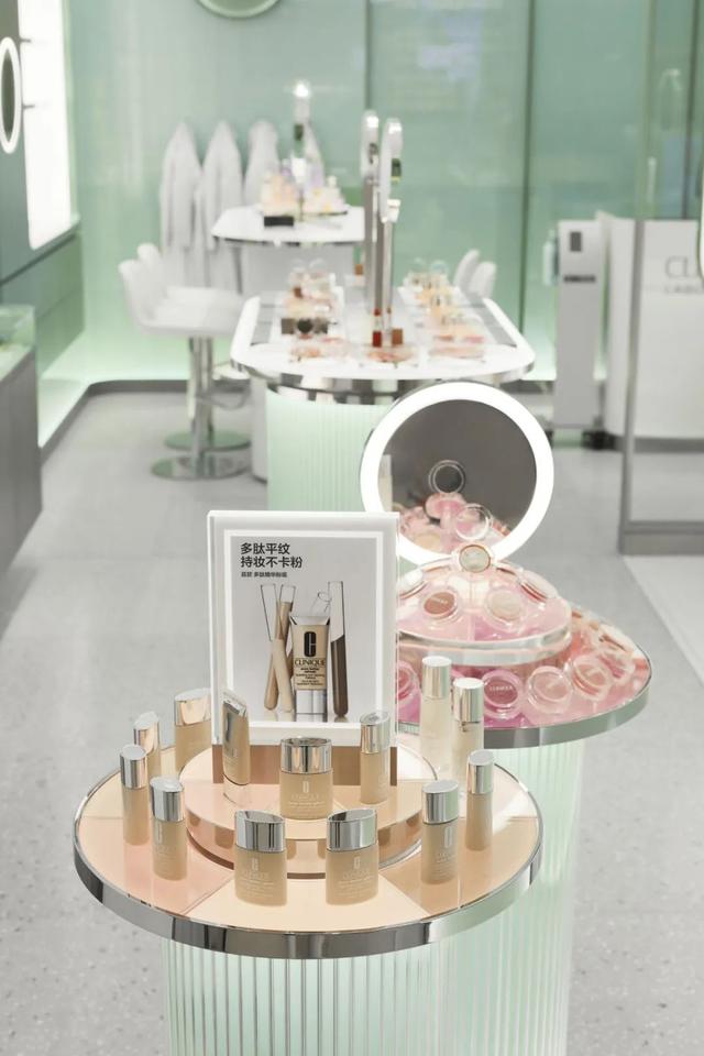 美容护肤品牌CLINIQUE LABORATORIES零售概念店设计
