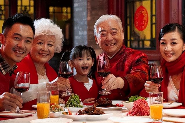 阖的意思？阖家幸福的阖家是什么意思！