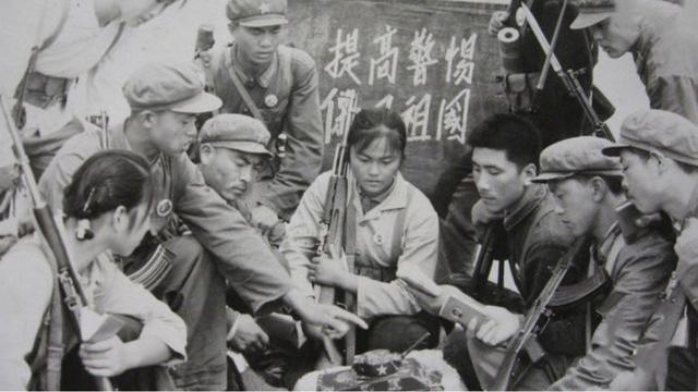 贺姓起名,贺姓起名字大全男孩两个字？