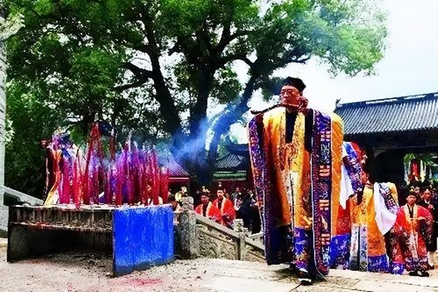 胡姓男宝宝取名大全2022（胡姓取名字大全男孩子）