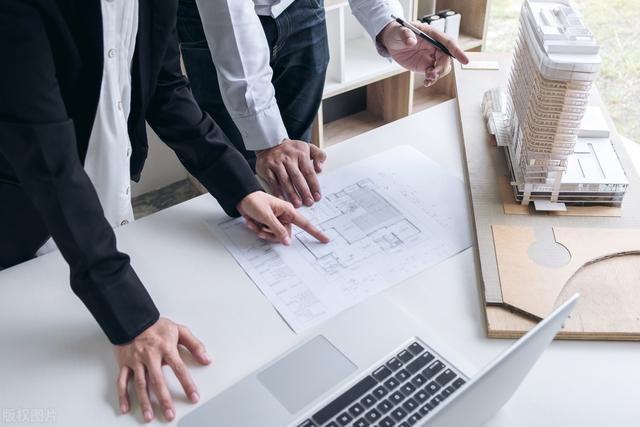 建筑公司名称起名？建筑公司起名大全参考免费用名字起公司名字！