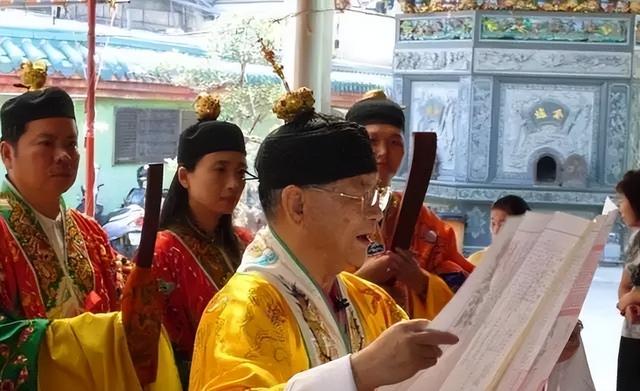 胡姓男宝宝取名大全2022（胡姓取名字大全男孩子）